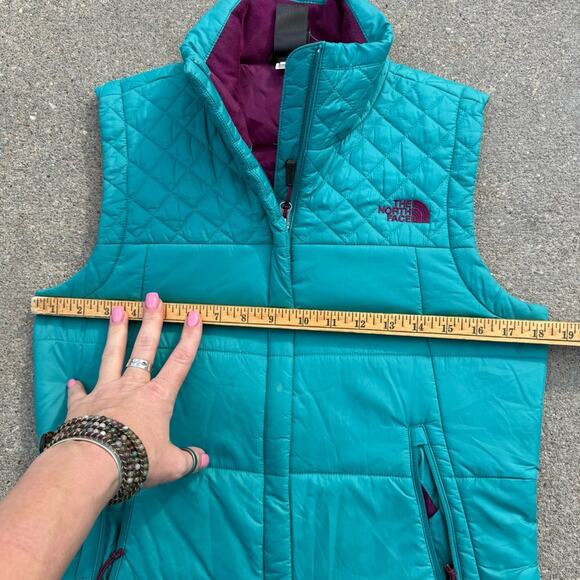 The North Face Teal and Purple Quilted Vest MEDIUM - Picture 7 of 8